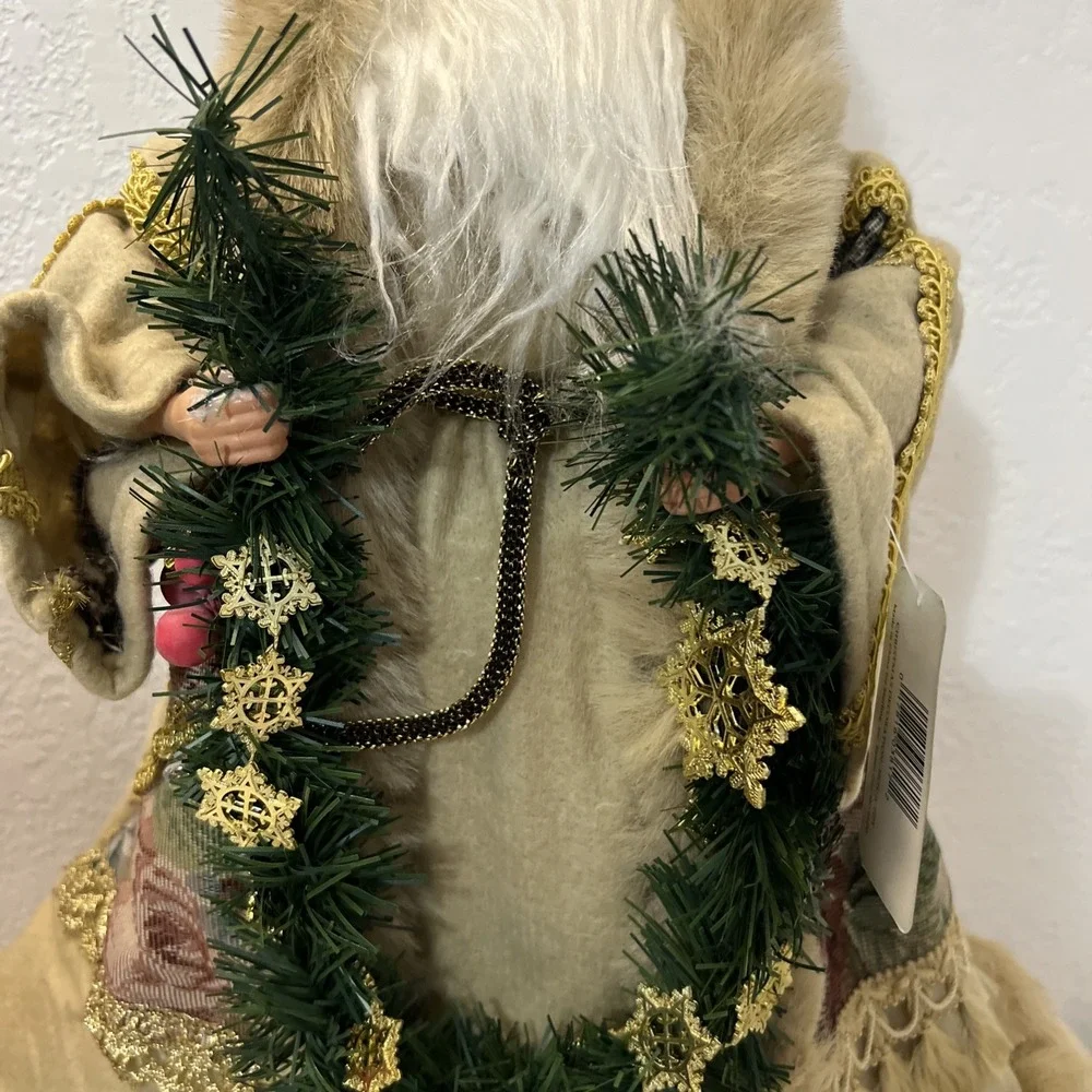 Vintage Old World Santa Beige Holding Garland Centerpiece Figure Tree Topper 18